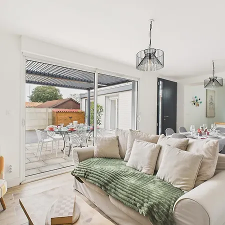 Confort Pour 6 A 800 M De La * 滨海拉普兰