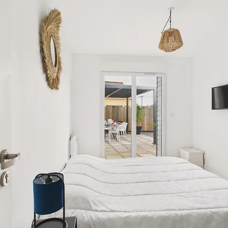 Confort Pour 6 A 800 M De La *